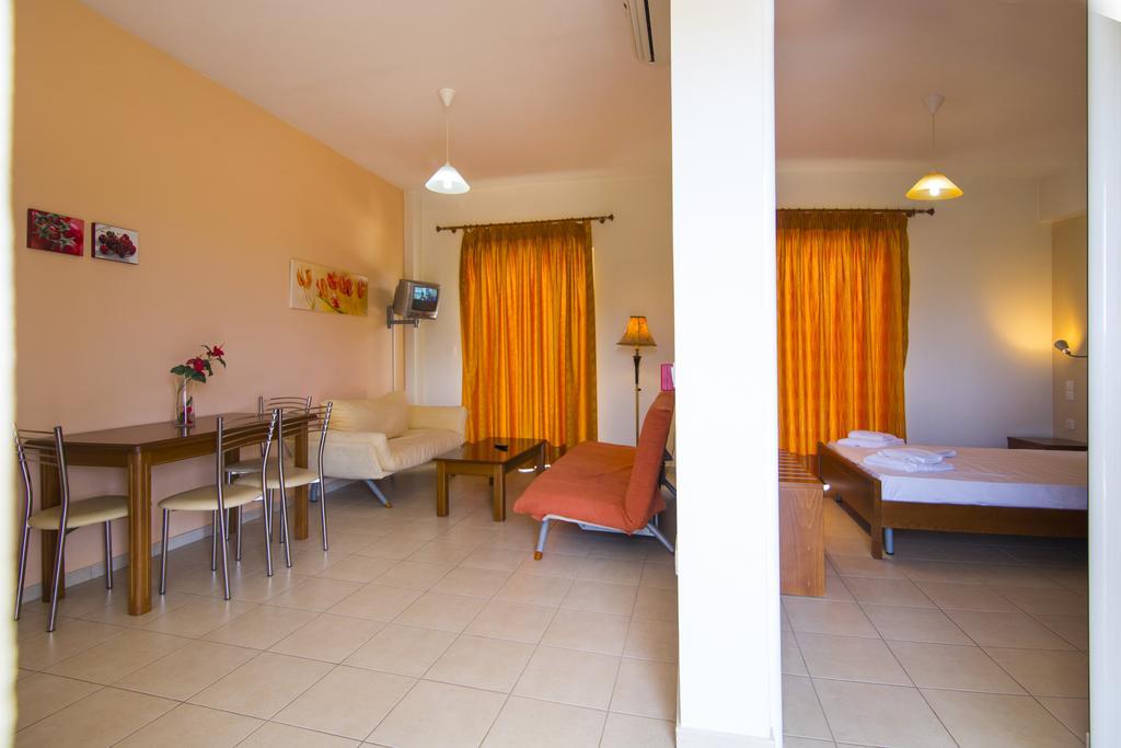Vakis Apartments Захаро Екстериор снимка