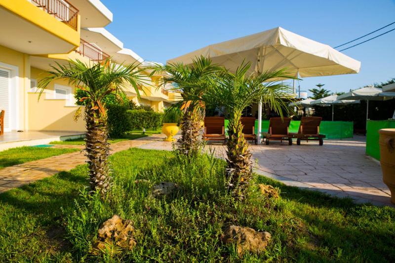 Vakis Apartments Захаро Екстериор снимка